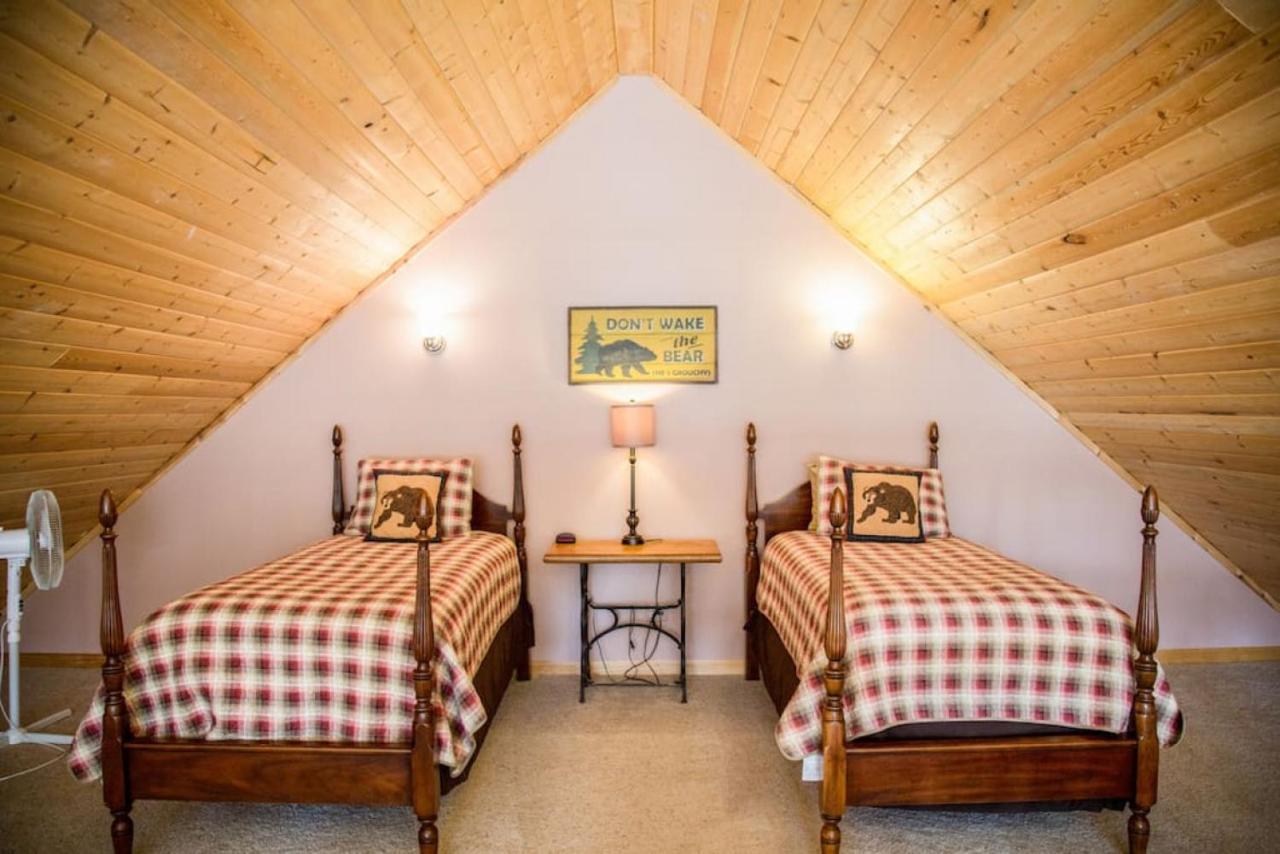 Twin Owls Lodge, Great For Families Master Bedroom, Loft, Full Kitchen, Dogs Ok Estes Park Esterno foto